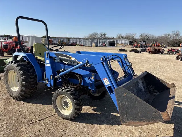 Image of New Holland TC30 equipment image 1