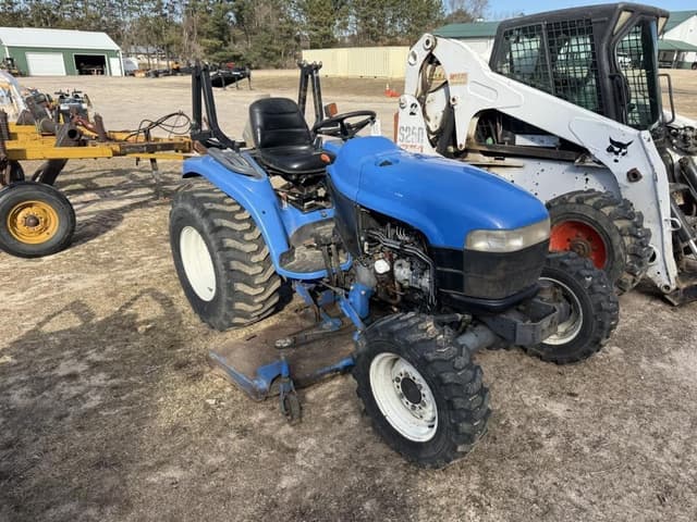 Image of New Holland TC33 equipment image 2