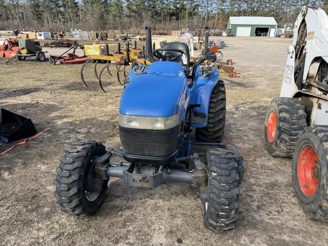 Image of New Holland TC33 equipment image 1