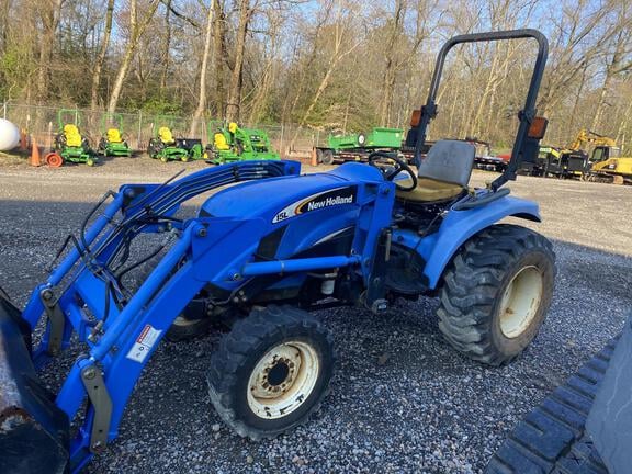 SOLD - New Holland TC33D Stock No. 3010789 Tractors with 3,788 Hrs ...