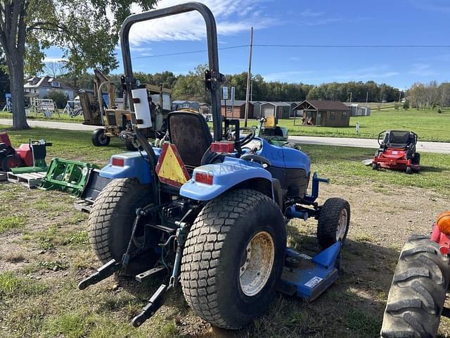 Image of New Holland TC33D equipment image 2