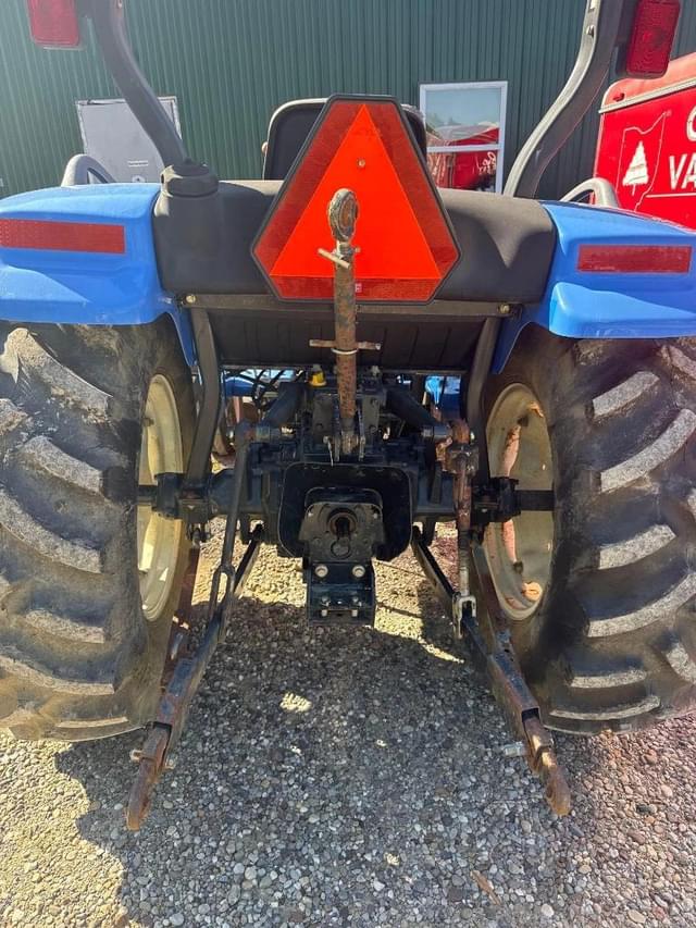 Image of New Holland TC35A equipment image 3