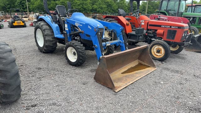 Image of New Holland TC35A equipment image 2