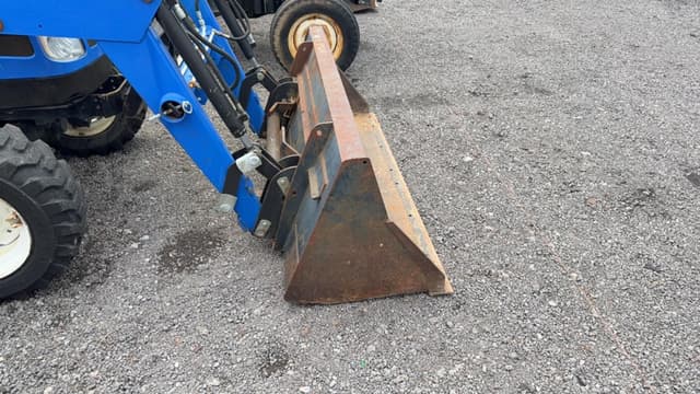 Image of New Holland TC35A equipment image 3