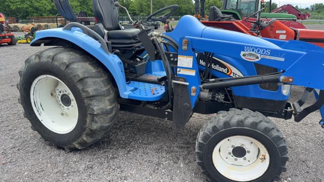Image of New Holland TC35A equipment image 4