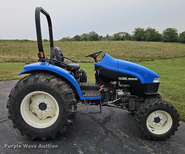 Image of New Holland TC35D equipment image 3
