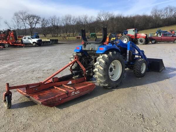 Image of New Holland TC35 equipment image 4