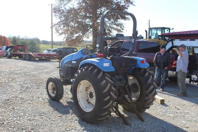 Image of New Holland TC40 equipment image 2