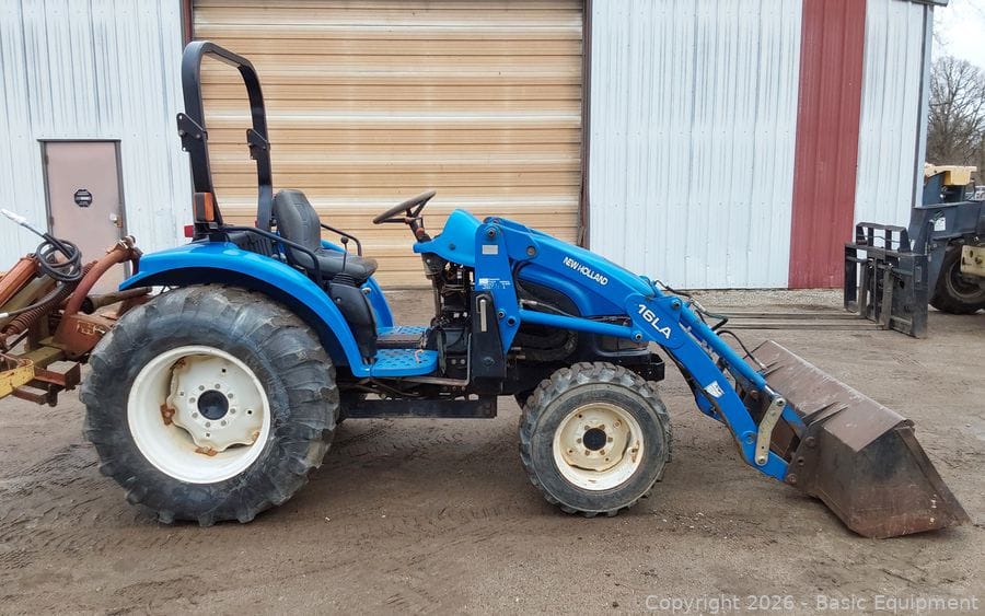 New Holland TC40 Equipment Image0
