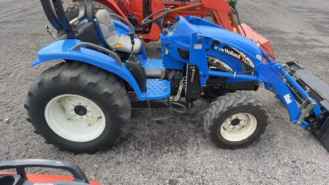Image of New Holland TC40A equipment image 3