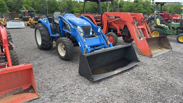 Image of New Holland TC40A equipment image 2