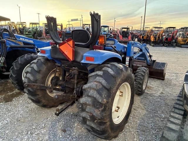 Image of New Holland TC40D equipment image 2