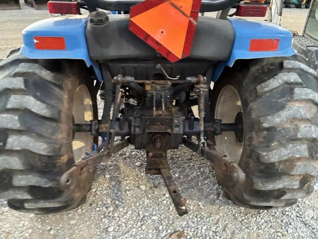 Image of New Holland TC40D equipment image 4