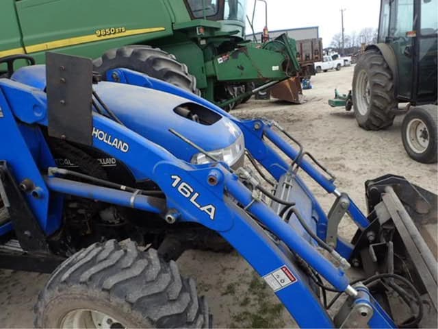 Image of New Holland TC40D equipment image 4