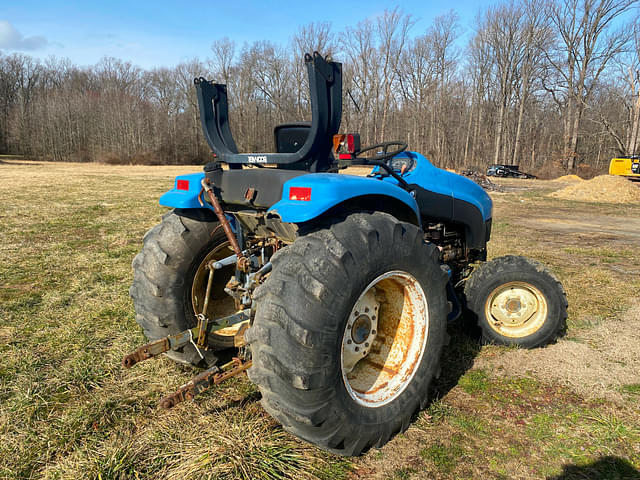 Image of New Holland TC45D equipment image 4