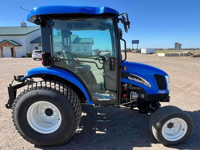 Image of New Holland TC45DA equipment image 2