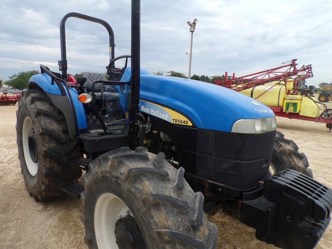 Image of New Holland TD5040 Primary image