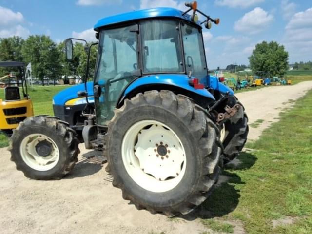Image of New Holland TD5050 equipment image 2