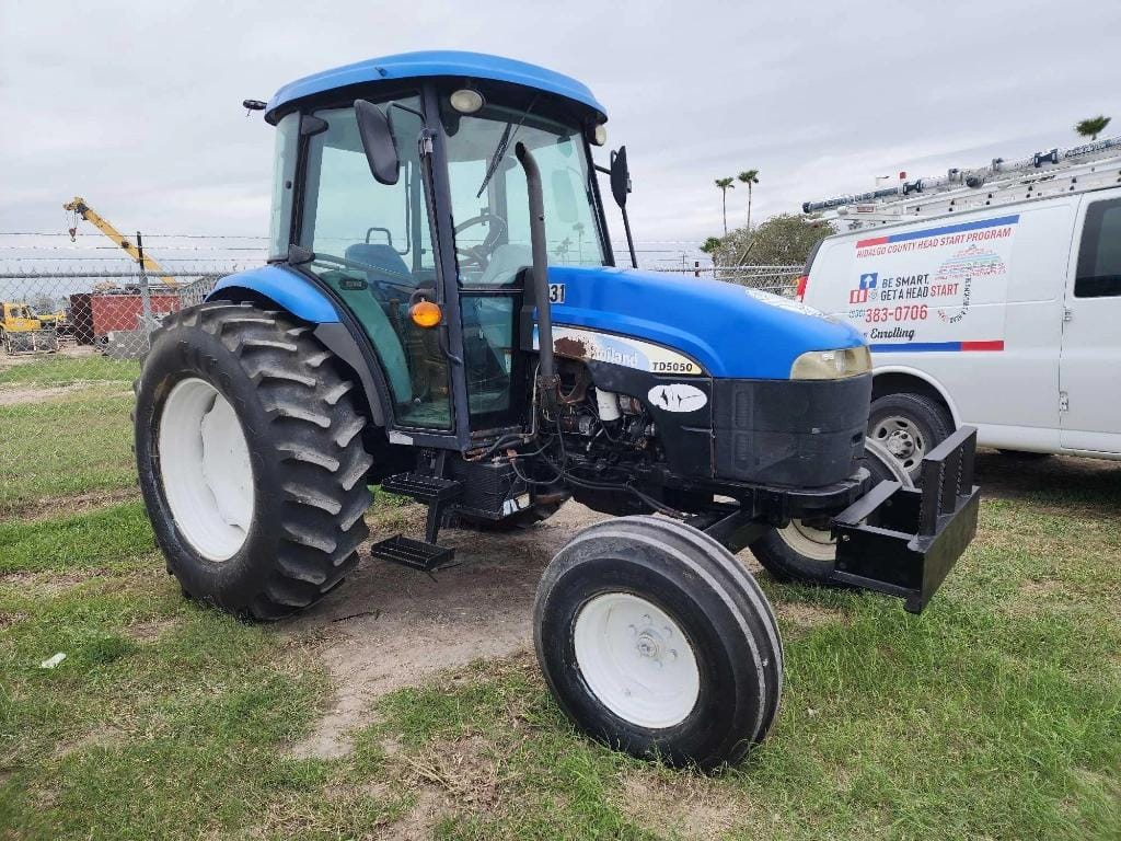 Main image New Holland TD5050