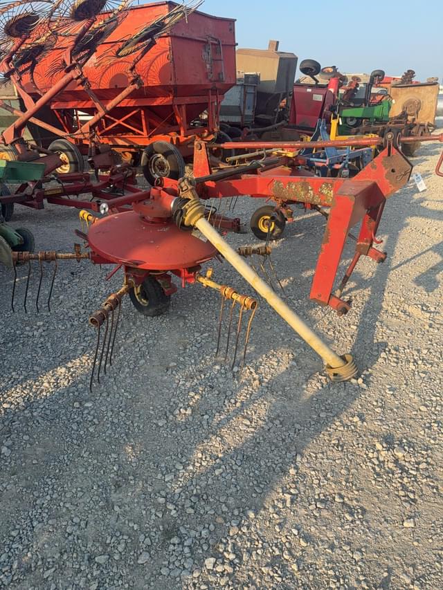 Image of New Holland 254 equipment image 1
