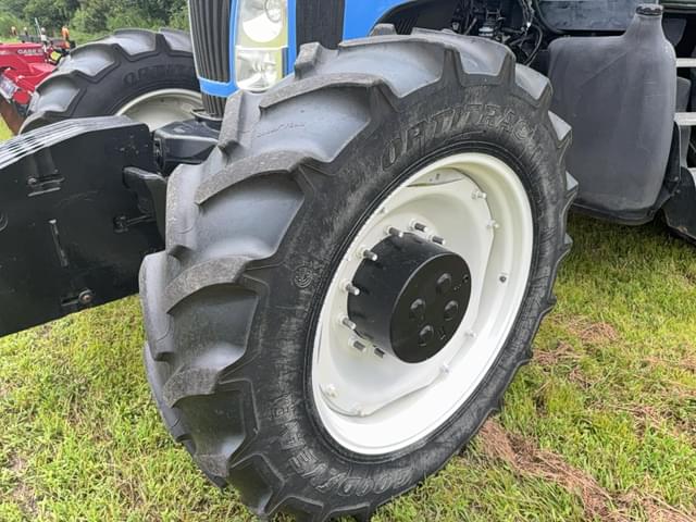 Image of New Holland TG285 equipment image 2