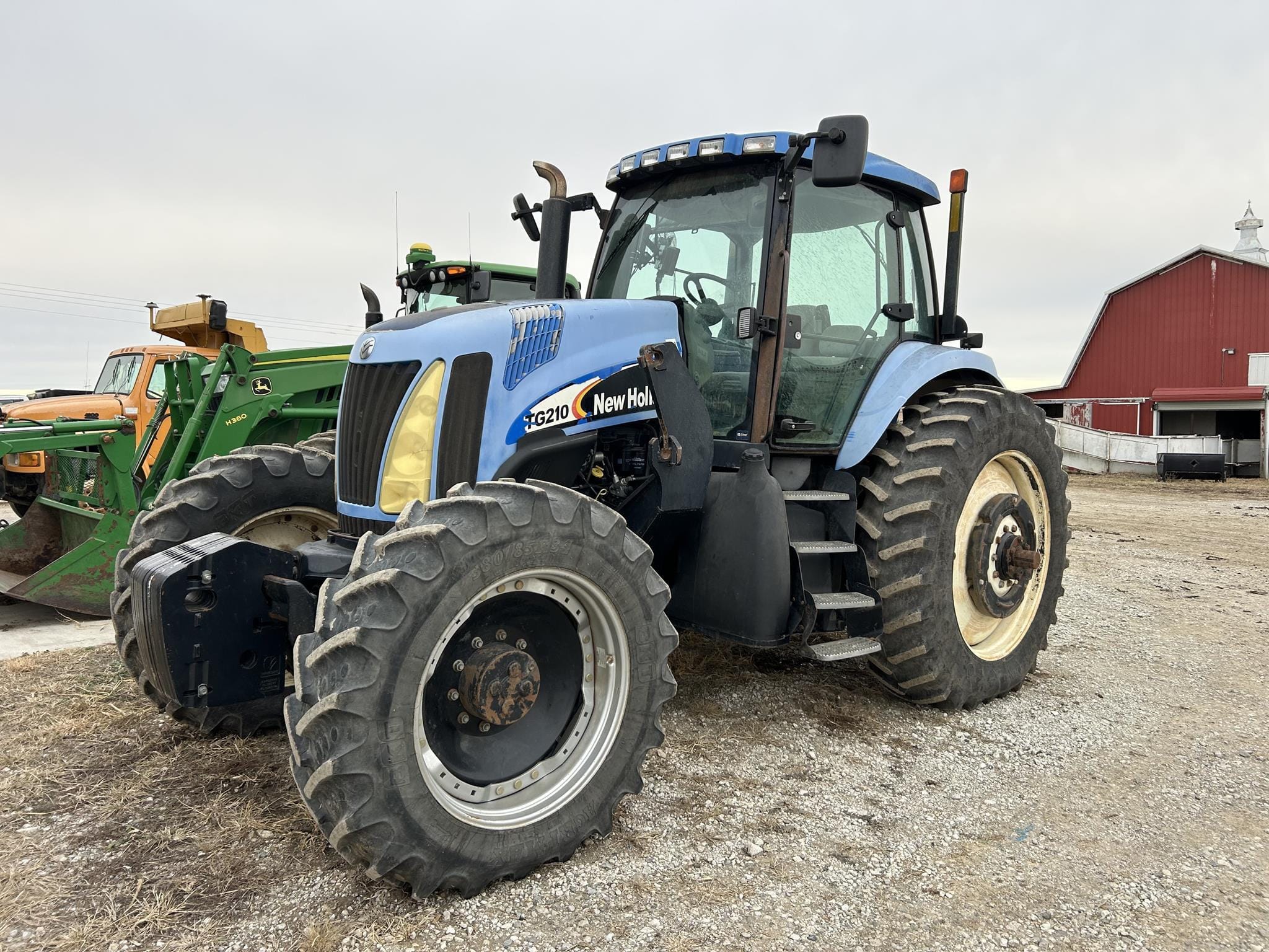 New Holland TG210 Equipment Image0