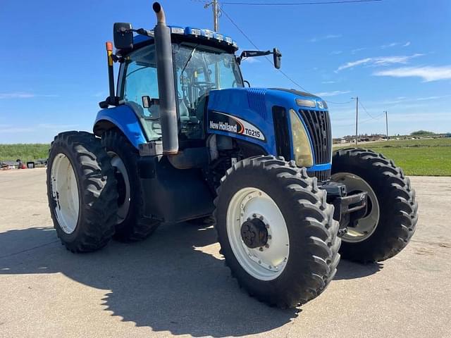 Image of New Holland TG215 equipment image 2