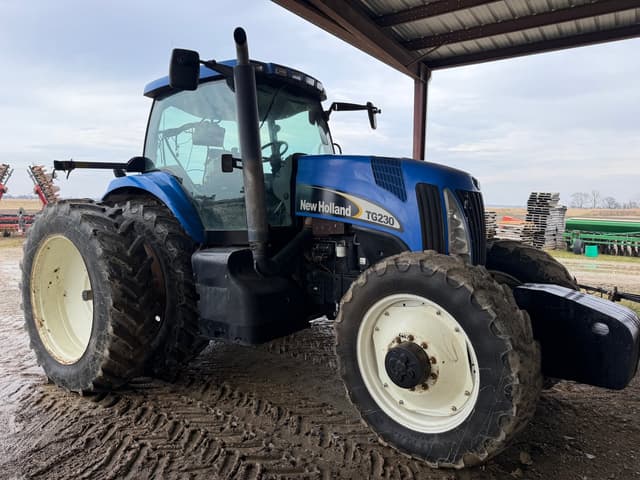 Image of New Holland TG230 equipment image 1