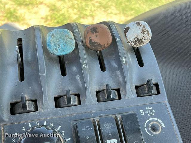 Thumbnail image New Holland TG305 39