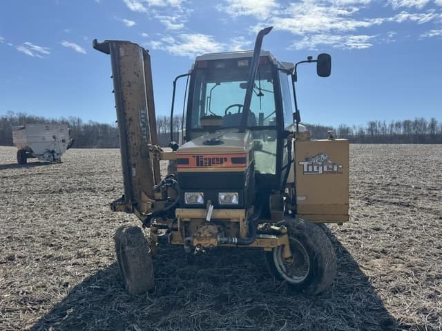 Image of New Holland 7740 equipment image 1