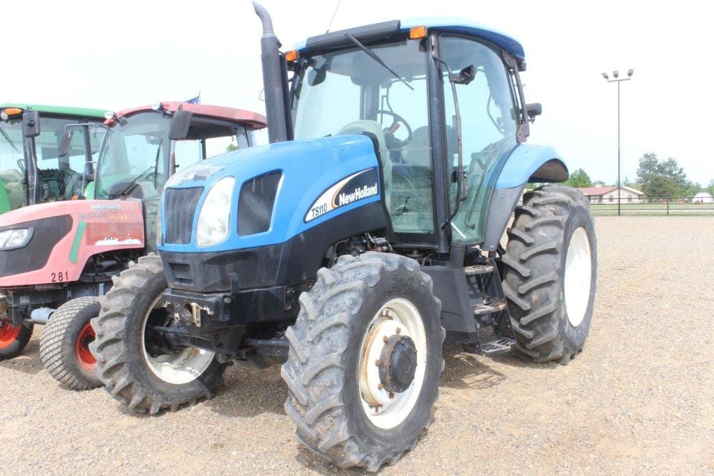New Holland TS110 Equipment Image0