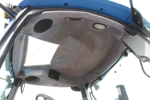 Image of New Holland TS110 equipment image 4
