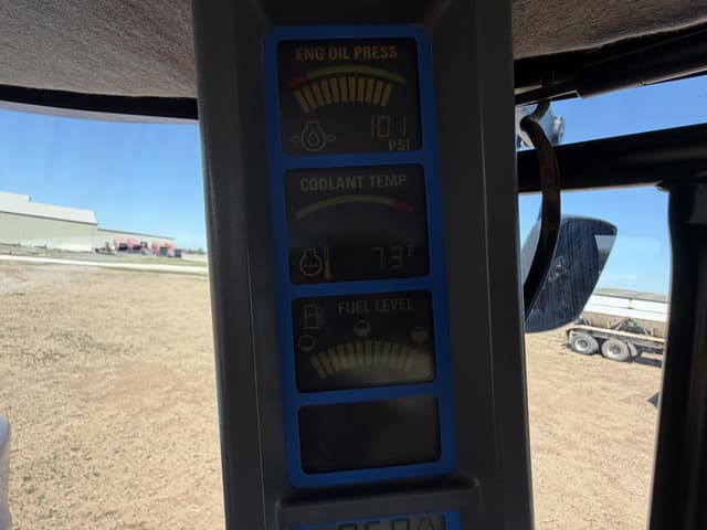 Image of New Holland TJ325 equipment image 3