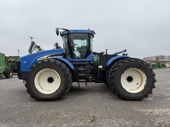 Image of New Holland TJ375 equipment image 1