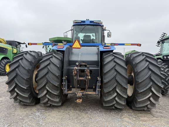 Image of New Holland TJ375 equipment image 3