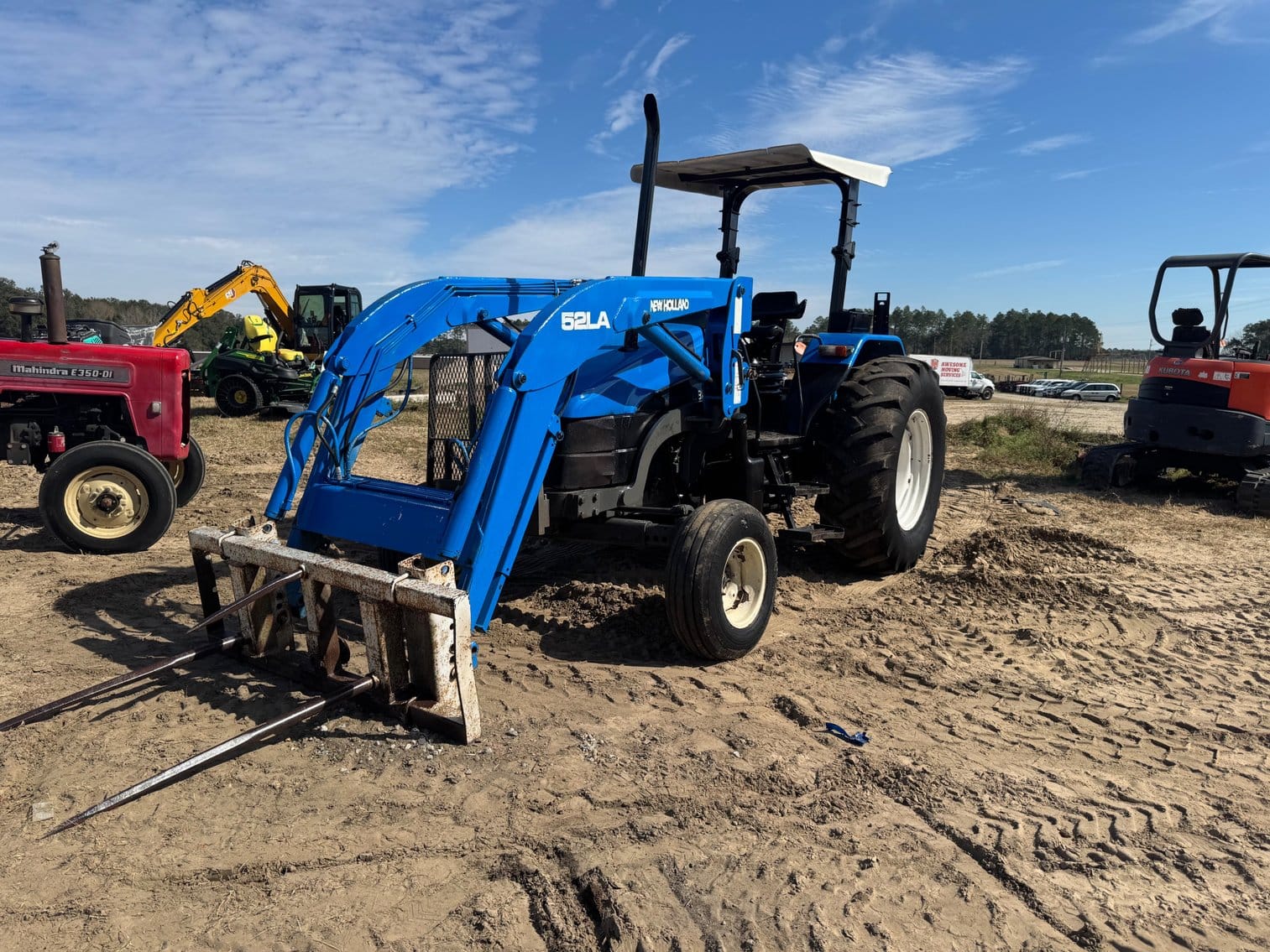 New Holland TL80 Equipment Image0