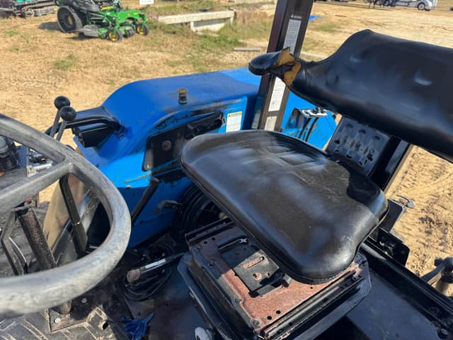 Image of New Holland TL80 equipment image 4