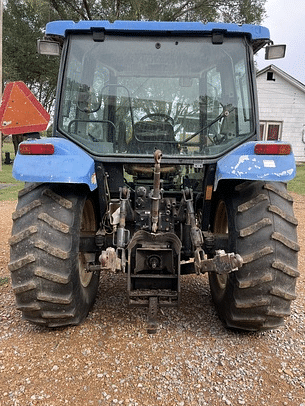 Image of New Holland TL100 equipment image 4