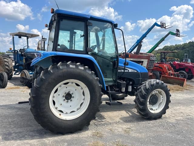 Image of New Holland TL100 equipment image 4