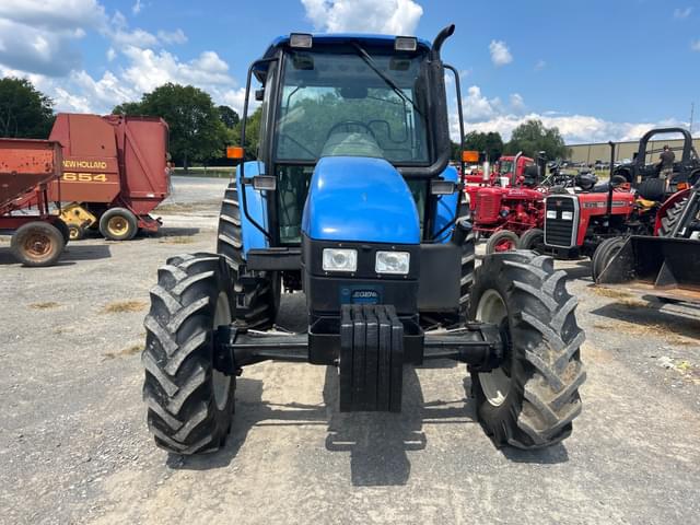 Image of New Holland TL100 equipment image 2