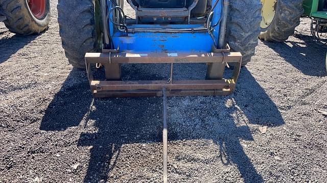 Image of New Holland TL100 equipment image 3