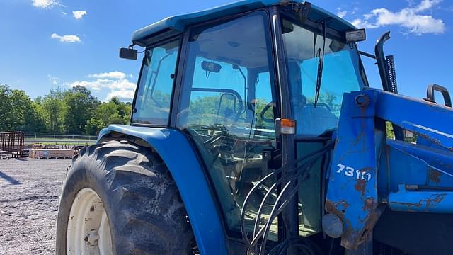 Image of New Holland TL100 equipment image 4