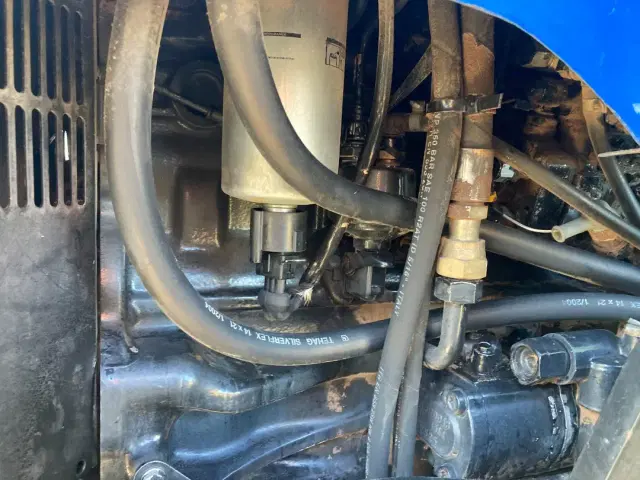 Image of New Holland TL100A equipment image 2