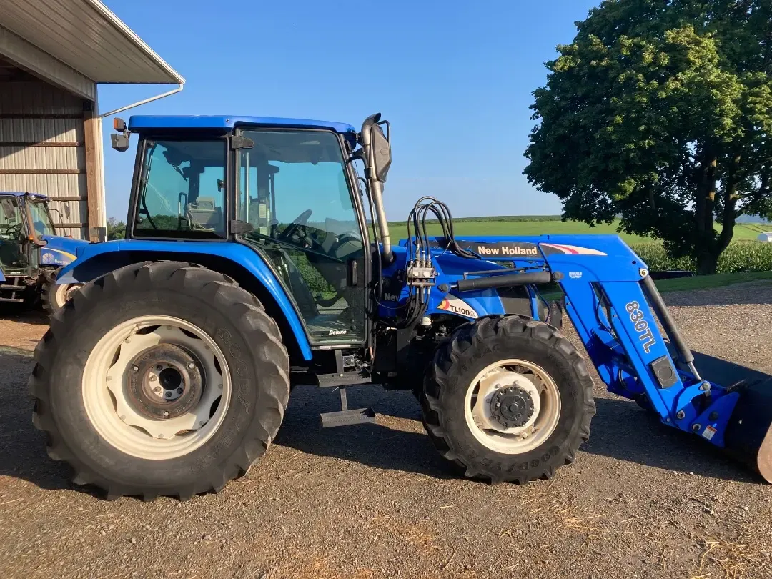 New Holland TL100A Equipment Image0