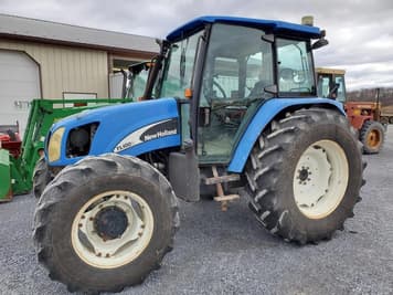 Main image New Holland TL100A