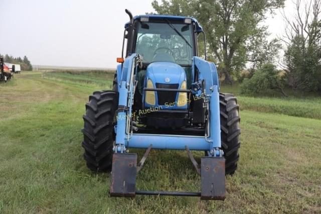 Image of New Holland TL100A equipment image 4