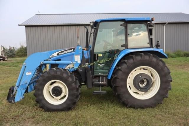 Image of New Holland TL100A equipment image 1