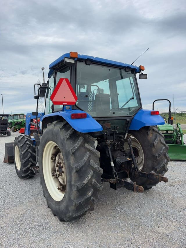 Image of New Holland TL100A equipment image 4