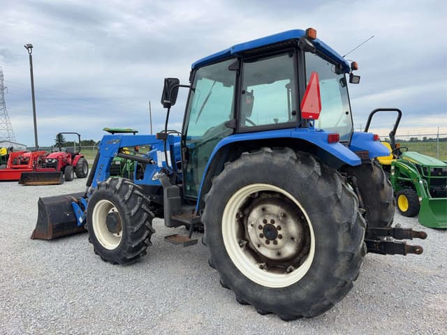 Image of New Holland TL100A equipment image 3