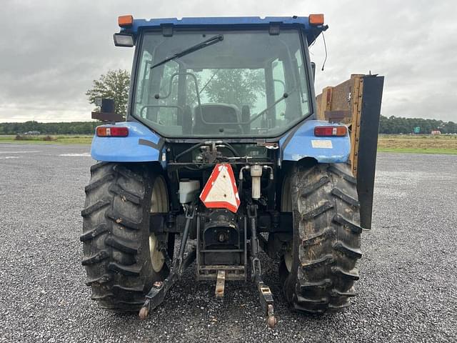 Image of New Holland TL100A equipment image 3